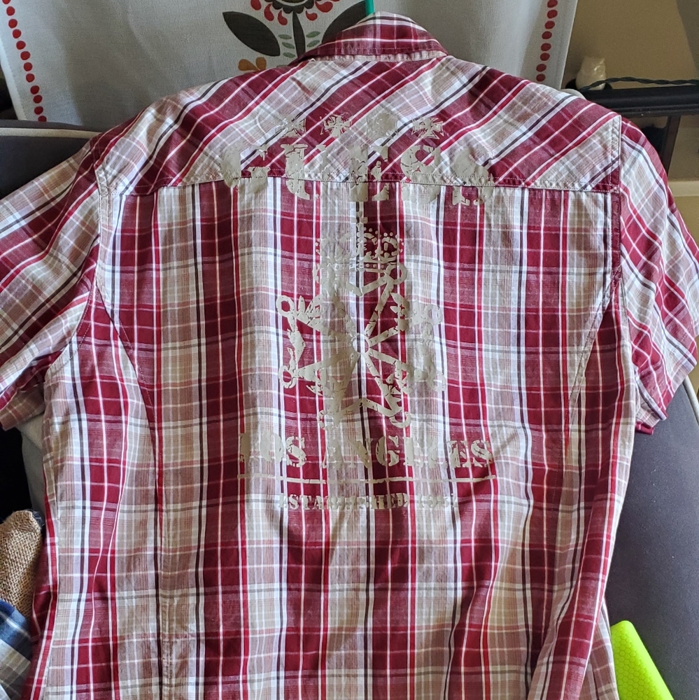 GUESS - Picture 2 of 2